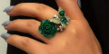 Снимка номер 1 за Пръстен Изумрудена роза с пеперуда