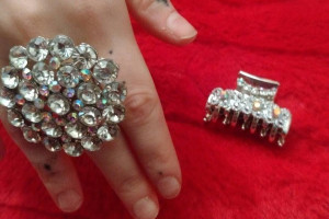 Снимка номер 1 за Комплект шнола-щипка за коса и пръстен